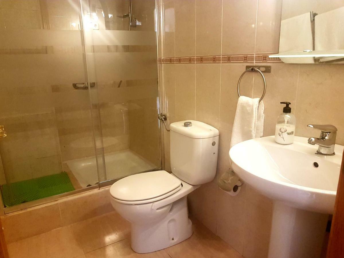 Hostal Brunete Buitenkant foto