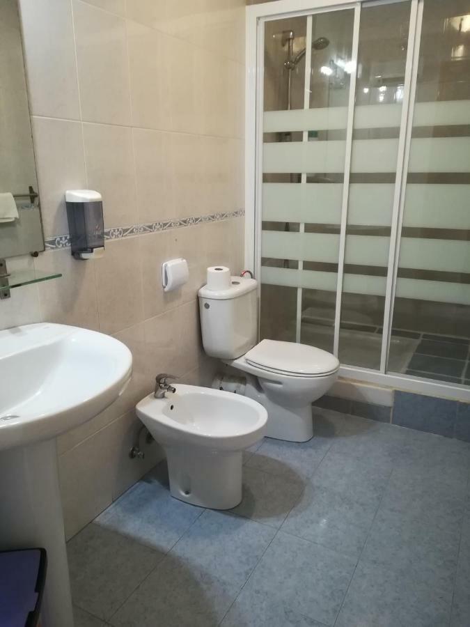 Hostal Brunete Buitenkant foto
