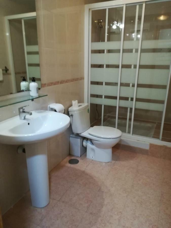 Hostal Brunete Buitenkant foto